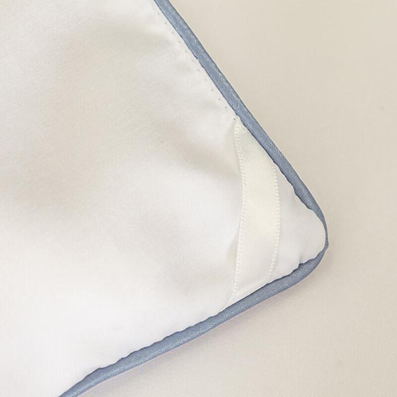 Snoopy Travel Cashmere Quilt