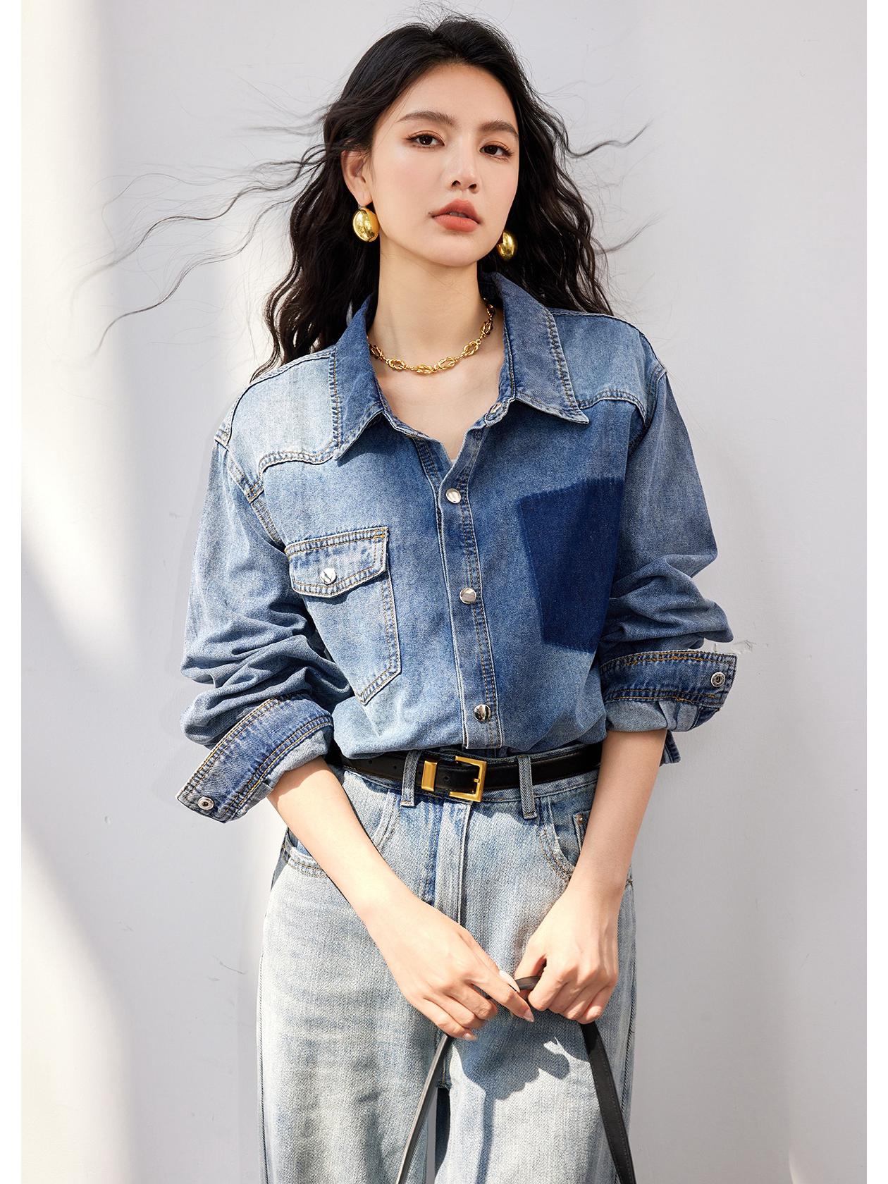 

Ретро джинсовая куртка-рубашка в стиле колор-блок с винтажной стиркой и отложным воротником S джинсовый синий