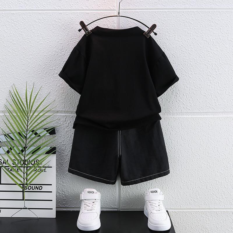 Stylish Summer Short Sleeve Set For Boys Featuring Cute Cartoon Duck Design Ideal For Ages 3 To 8