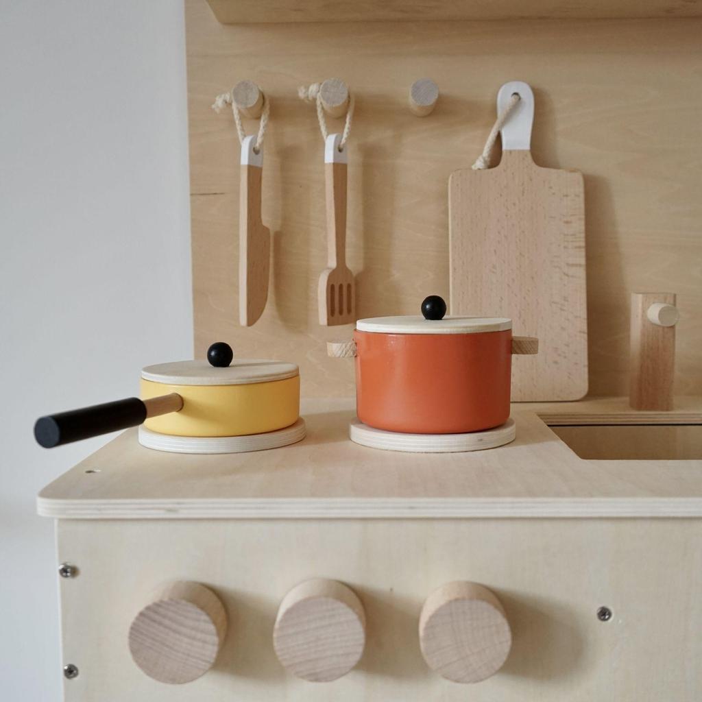 Nordic-Style Wooden Pretend Play Kitchen Set for Kids - Spatula, Stove, and Food Cutting Accessories