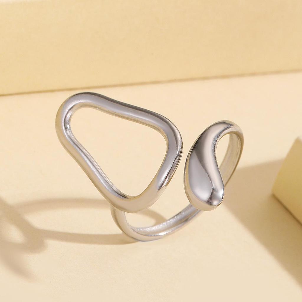 18K Gold-Plated Geometric Hollow Gourd Stainless Steel Ring for Women