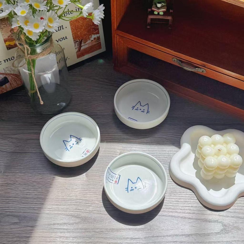 Cute Anti-Knock Ceramic Cat Bowl – Easy-to-Clean Water and Food Bowl with Anti-Black Coating for Pets