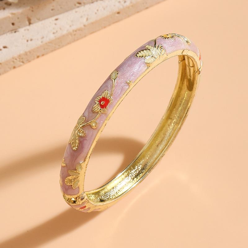 Retro Cloisonné Enamel Bracelet with Small Floral Design