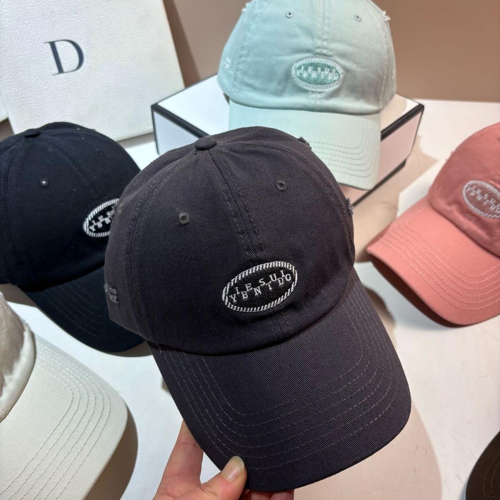 New Ripped Personalized Embroidery Baseball Cap Fashion Youth Travel Versatile Leisure Sports Shade Cap