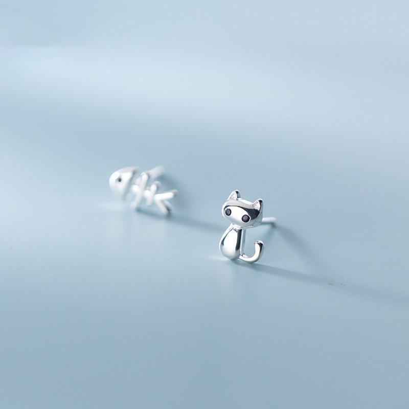 Asymmetric Cat Fishbone Stud Earrings For Women Cute Lovely Fashion Jewelry