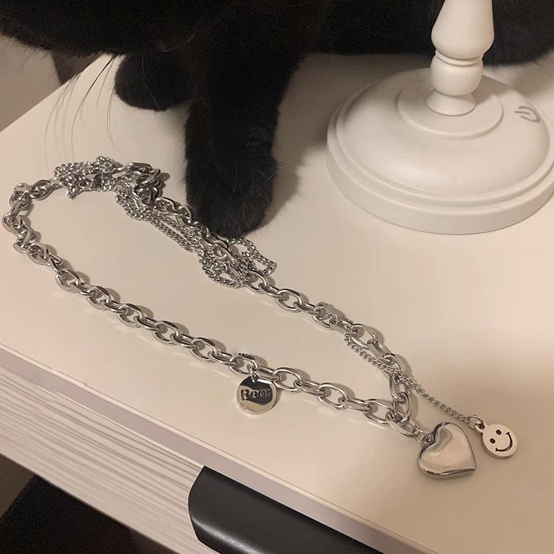 Sweet Spicy Girl Titanium Steel Heart Necklace – Non-Fading Light Luxury Hip Hop Choker 2024