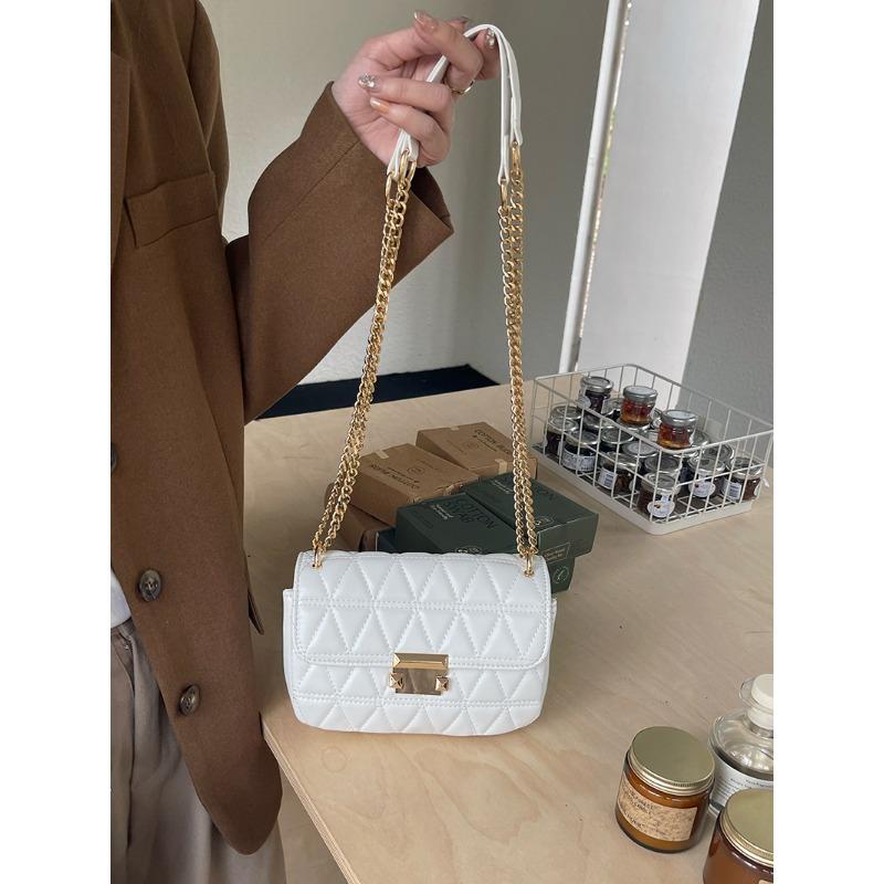 

Premium Small Size Fragrance Look Diamond Chain Bag High-quality Niche Bag Women s Bag One-shoulder Crossbody Bag Black Small Square Bag Modern Styl