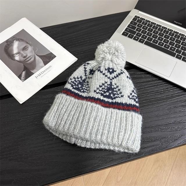 Vintage wool hat women's winter thickened warm knitted hat Christmas ear protector cold hat