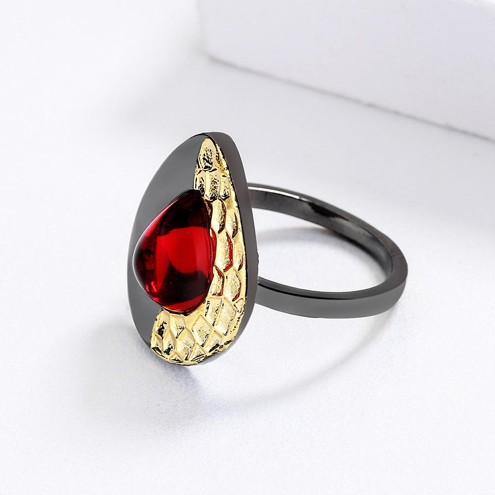 Europejski Retro Szykowny Owalny Pierścionek MS Ruby Czarno-Złoty Dwukolorowy
