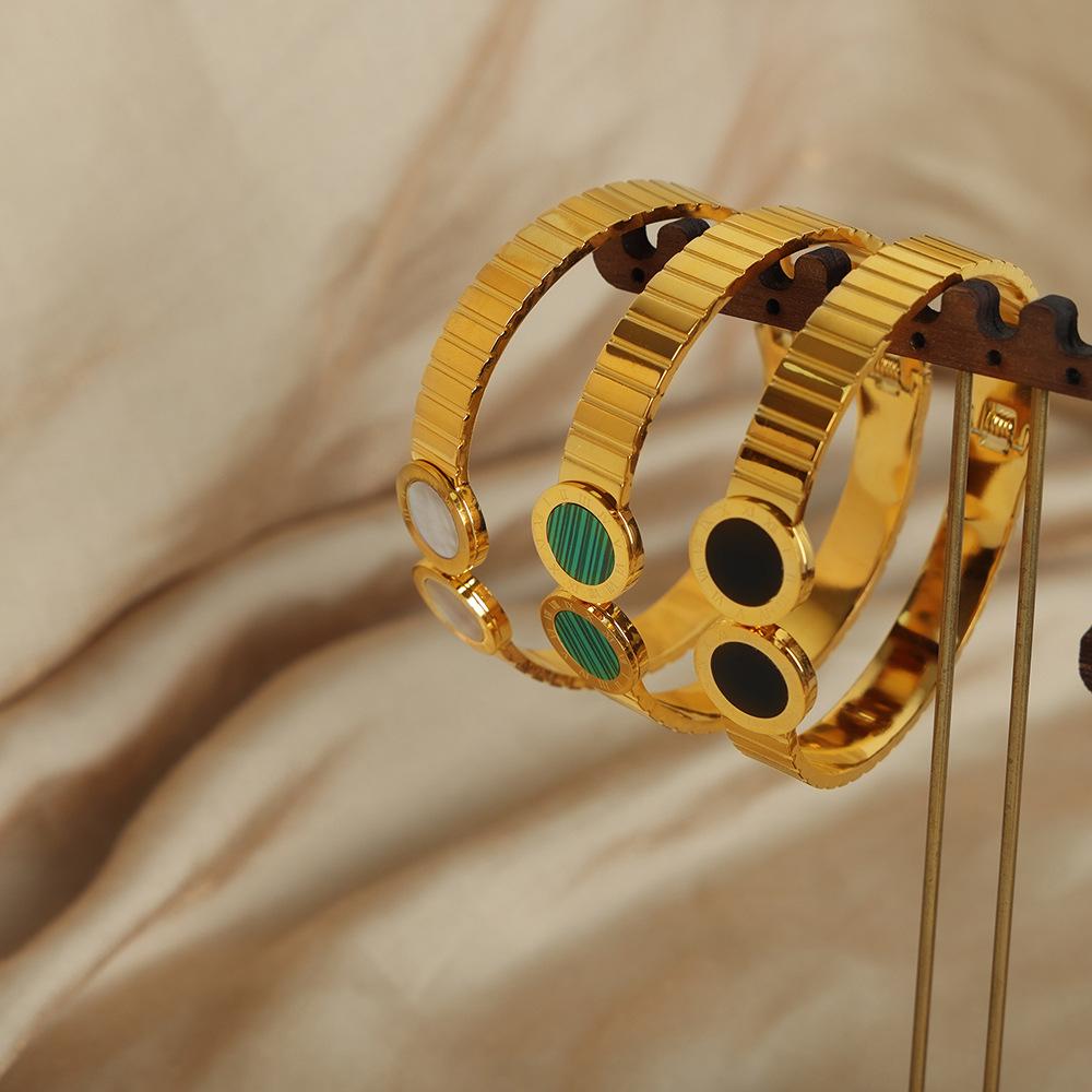 New Shell Inlaid Zircon Ladies' Bracelet Simple Elegant 316L Stainless Steel Plated Big Bracelet Jewelry