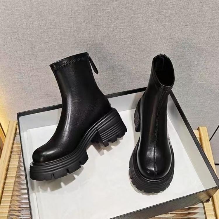 Elastic Boots for Women In Autumn and Winter 2025 New Short Boots  Fashionable and Versatile Retro Boots
