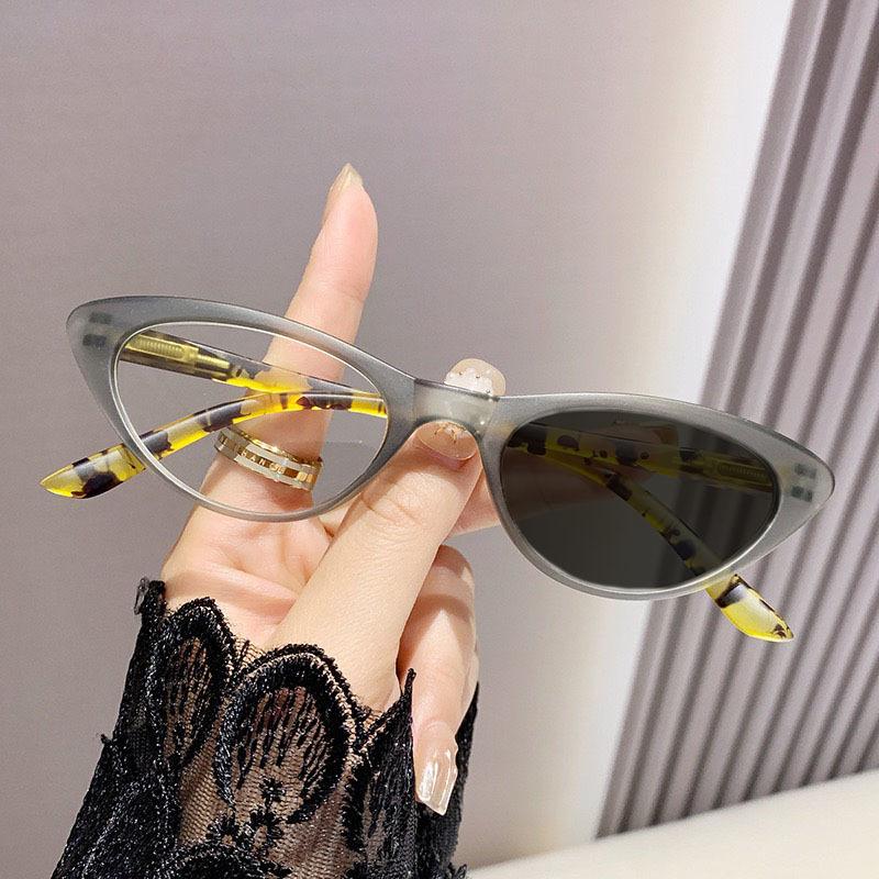 New Trend Cat Eye Photochromic Glasses for Women Anti Blue Light Fashionable HD UV Protection Near Sight Eyeglasses Diopter To -4.0