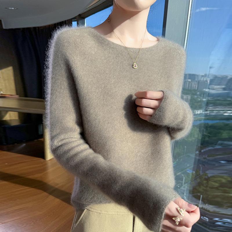 Women's 100% Wool Low-Neck Slimming Sweater - Soft, Flattering, High-End Feel for Spring/Autumn