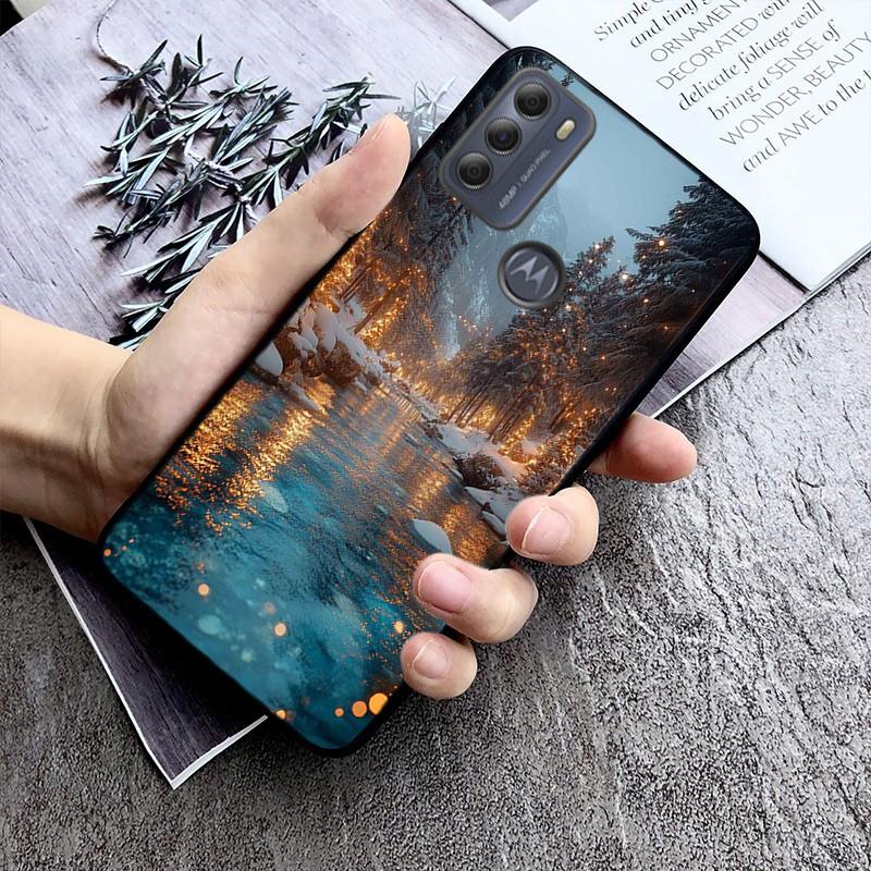 

Winter Christmas snowflake Phone Case For Moto G85 G55 G05 G14 G75 G31 G50 G10 G20 G30 G60 G13 G32 G84 G54 G53 G72 G24 Power Moto G13