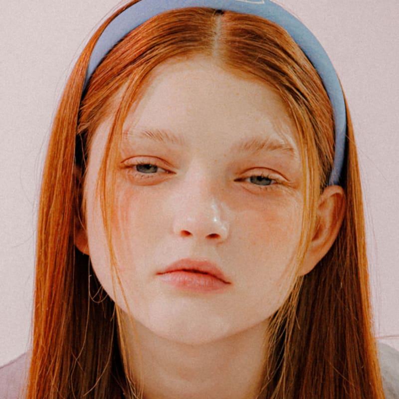 mellotory embroidered lettering hairband (sky blue)