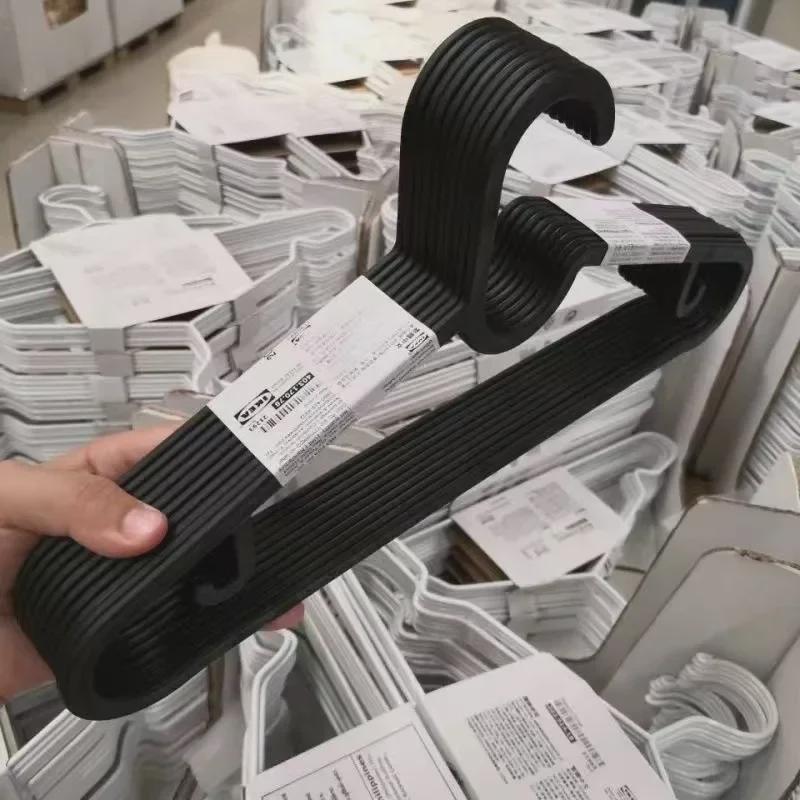Japanese Black & White Non-Slip Hanger for Dormitory or Balcony