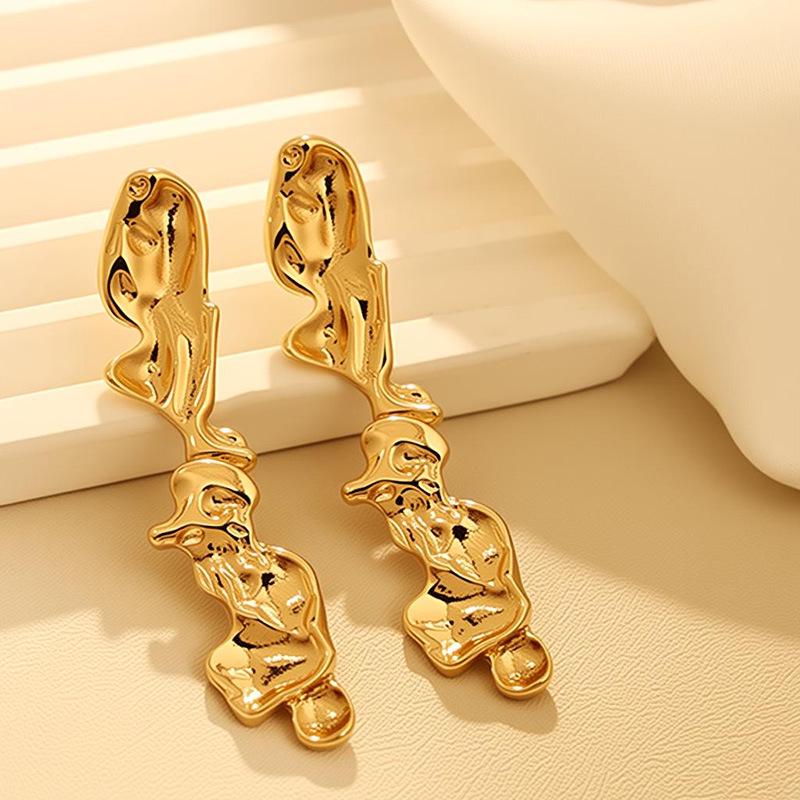 

Women s High-End Wide Collar Choker Necklace