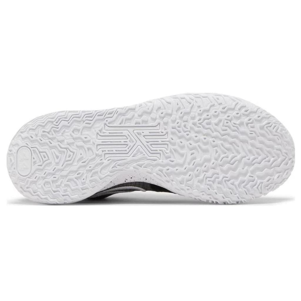 Nike Kyrie Low 4 Cushioning Abrasion Resistant Cushioning, Wear Resistant Low Top Basketball Shoes Men's Black White DM5041-001