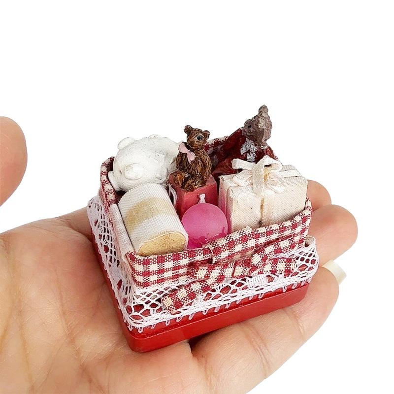 

1:12 Кукольный домик Миниатюрный ящик для игрушек Кружевной деревянный ящик Мебель Домашняя модель Декор Игрушка Аксессуары для кукольного домика as the picture