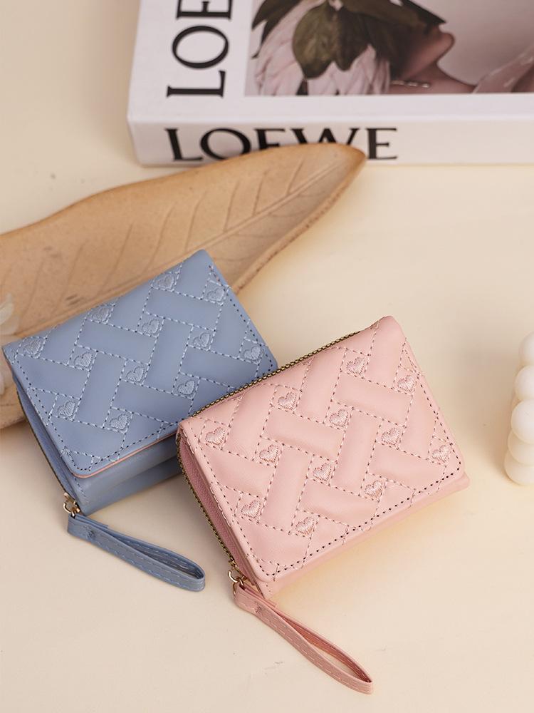 Women's Short Embroidered Love Zero Wallet Zipper Buckle Large Capacity Card Bag Versatile Fashion Simple