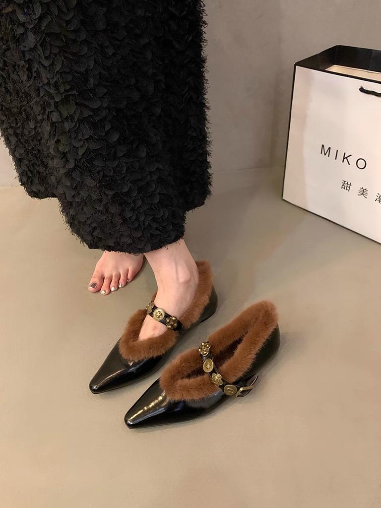 Designer Women Winter New Pointed Toe Loafers Retro British Style Warm Boots Women Casual Slip on Women Shoes Botas De Mujer