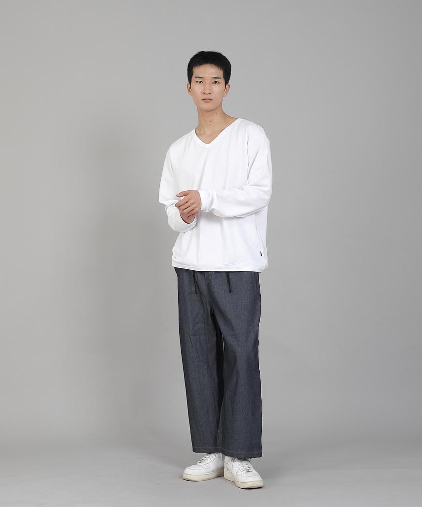 Seinteukeulu Plain V-Neck Sweatshirt Rvs-874 White