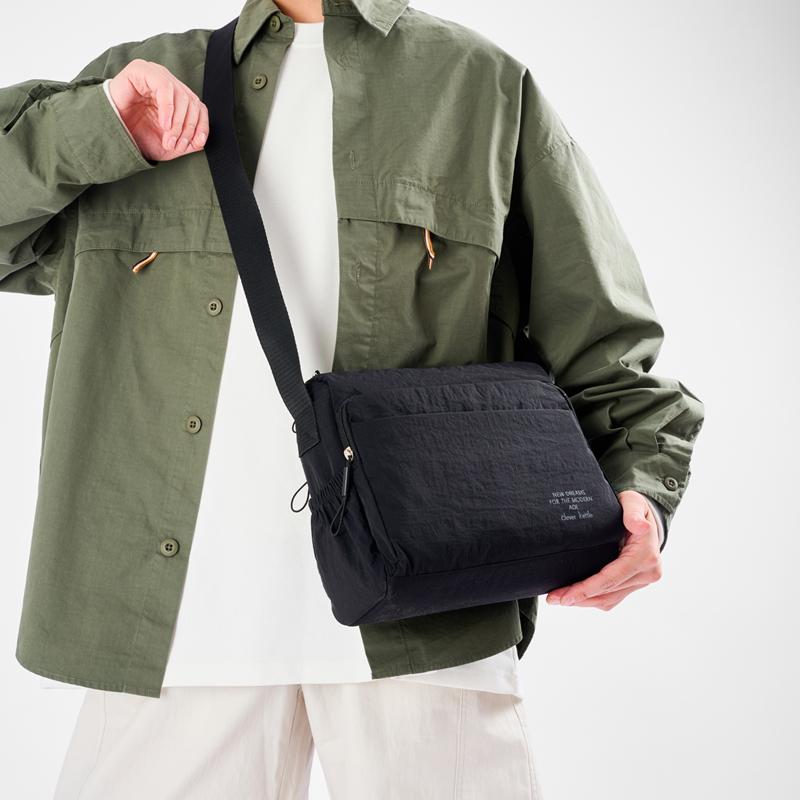 Multi-layer Large Capacity Bag Women's Shoulder Bag Multi-pocket Water-repellent Solid Color Crossbody Bag