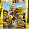 Přehoz s potiskem Shrek - Ideální na pohovku, postel, cestování a venkovní použití | Lze prát v pračce, útulný a odolný.