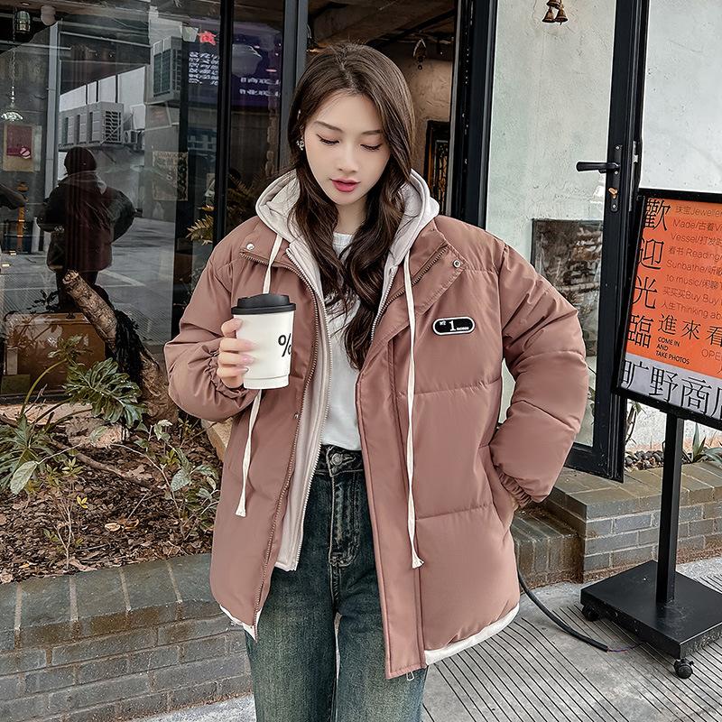 

Поддельный двойной утолщенный хлопок хлопковая одежда женская зима 2025 новая свободная большого размера повседневная студенческая стеганая куртка с капюшоном XXL кофейный