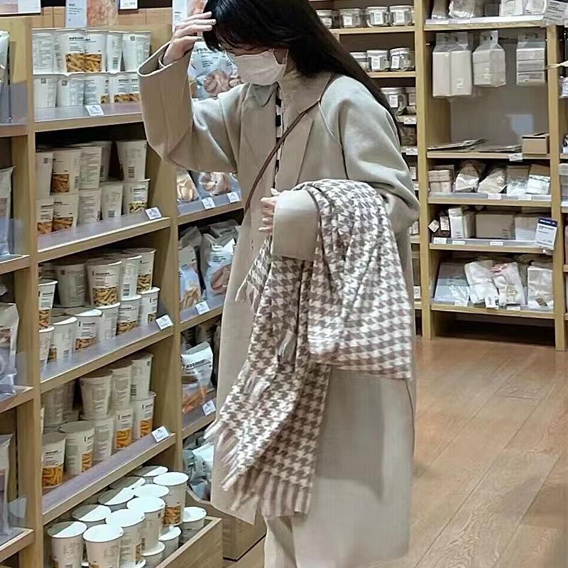Korean Fashion Versatile Black White Plaid Scarf for Women Classic Winter Thick Warm Soft Cashmere Feel Scarves Windproof Shawl