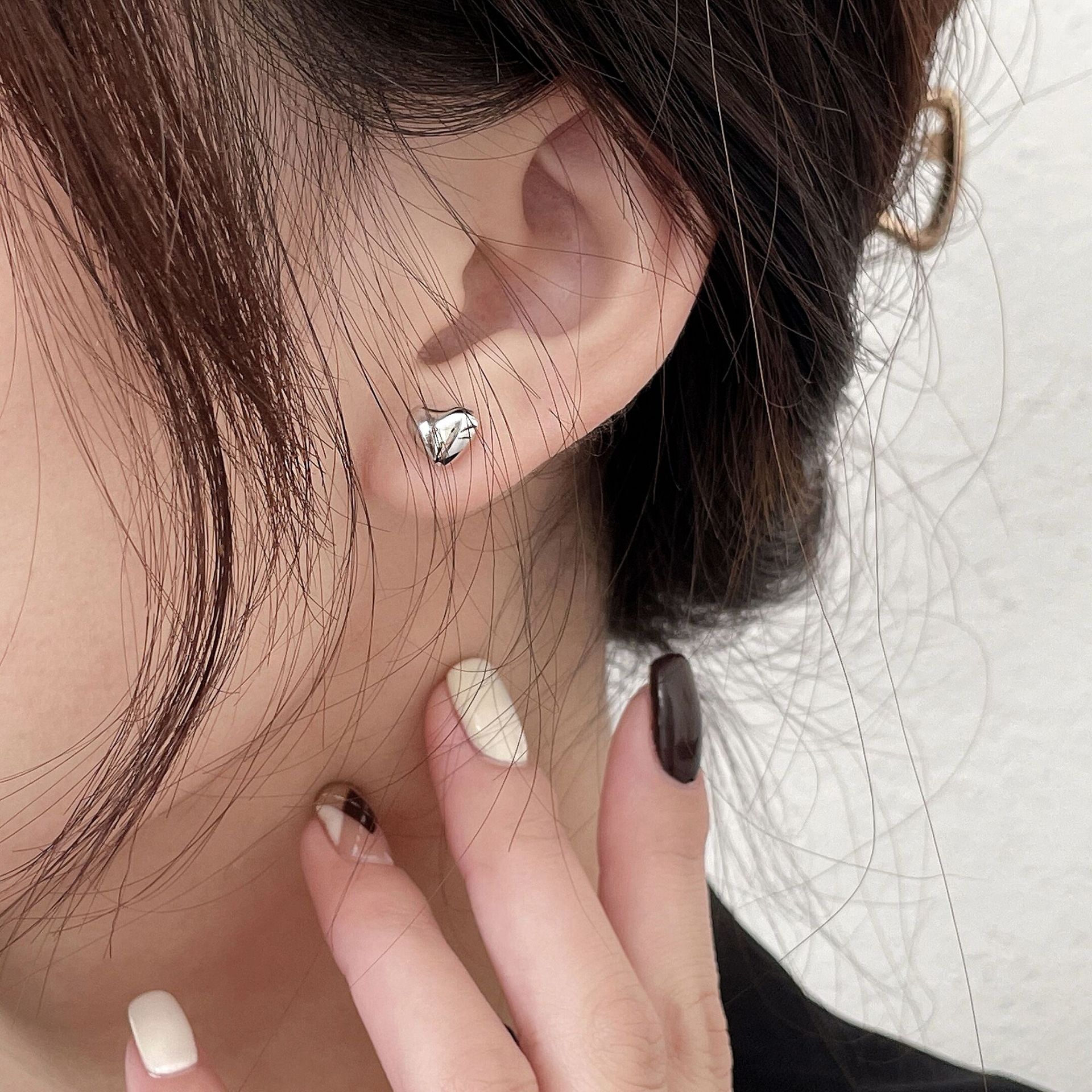 

Mini Gold Color CCB Smooth Heart Stud Earrings for Female Punk Temperament New Simple Trend Zircon Wholesale Girl Gift
