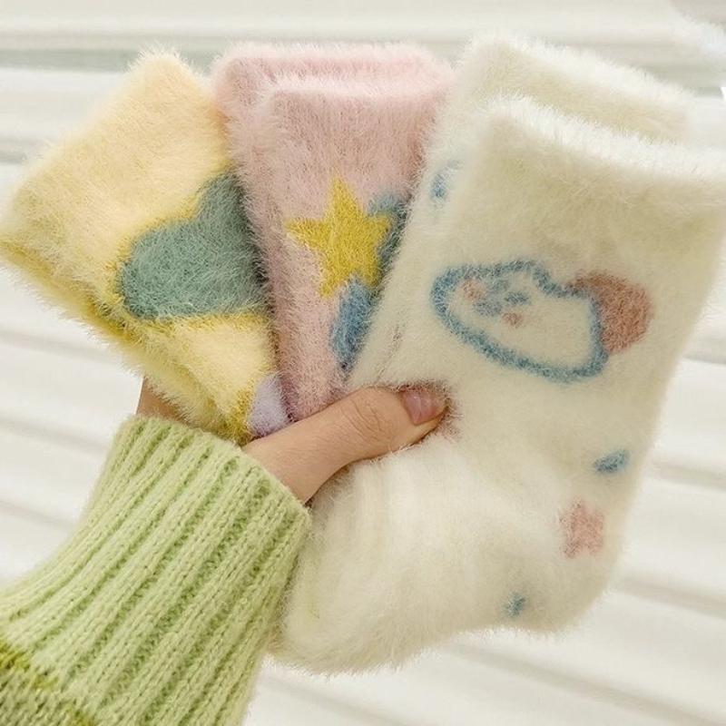 5 Pairs Cartoon Warm Thick Mink Plush Socks Fashion Versatile Butterfly White Cloud Mid Socks Casual Comfortable Women'S Socks