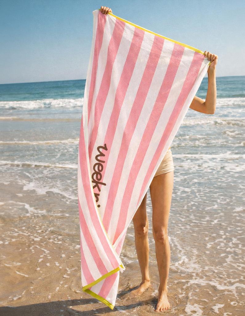 Wikeunain Fast-Absorbing Swim Play Line Beach Towel _ Pink