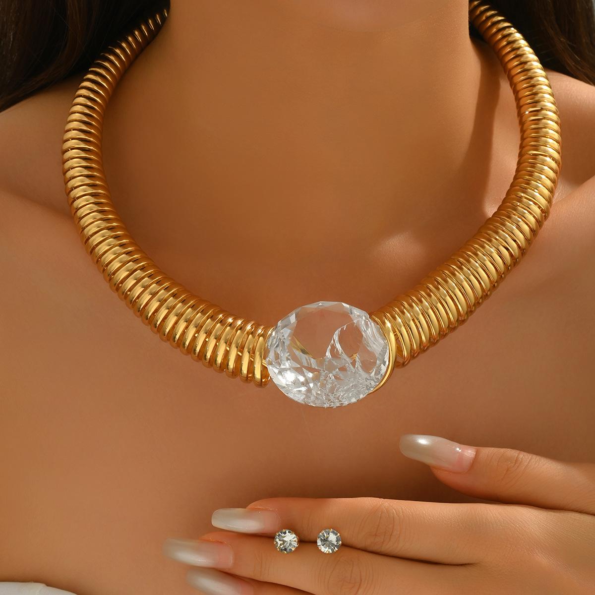 

Ювелирные изделия Личность Обернутый Дизайн с Инкрустацией Бриллиантами Подвеска Ожерелье Серьги Универсальный Чокер XL5807