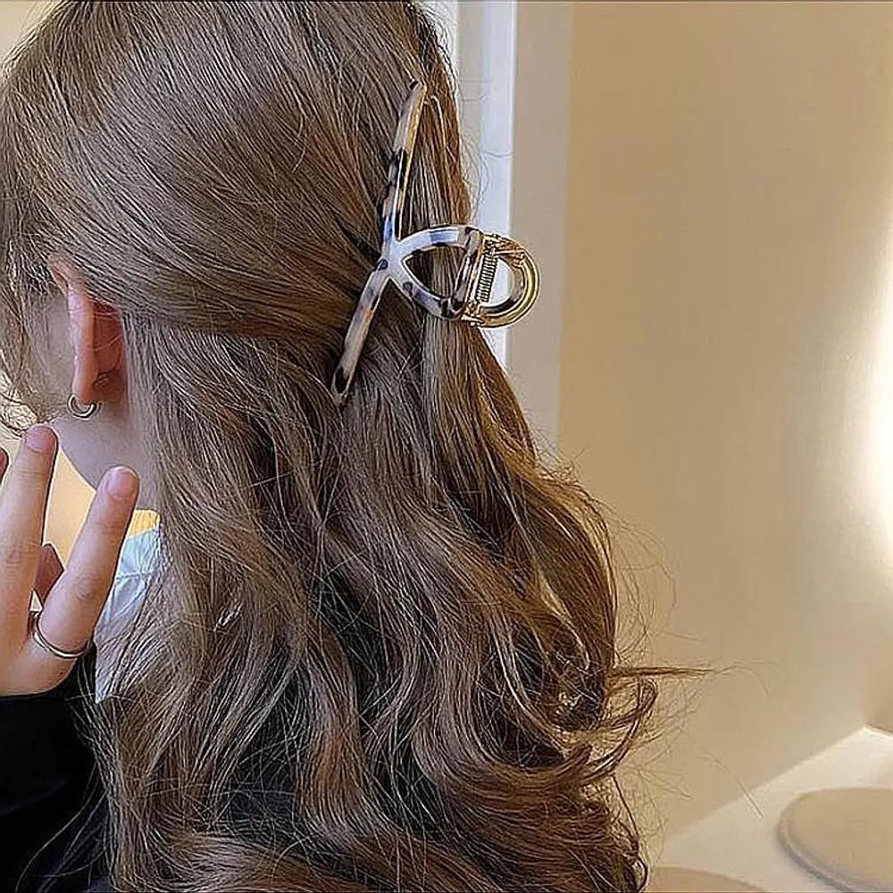 Claw Clip Twist Leopard Print Mother-of-pearl Marble Half Half Updo Hair Clip Updo Hair Bun Hair Pin Long Hair Jkl431