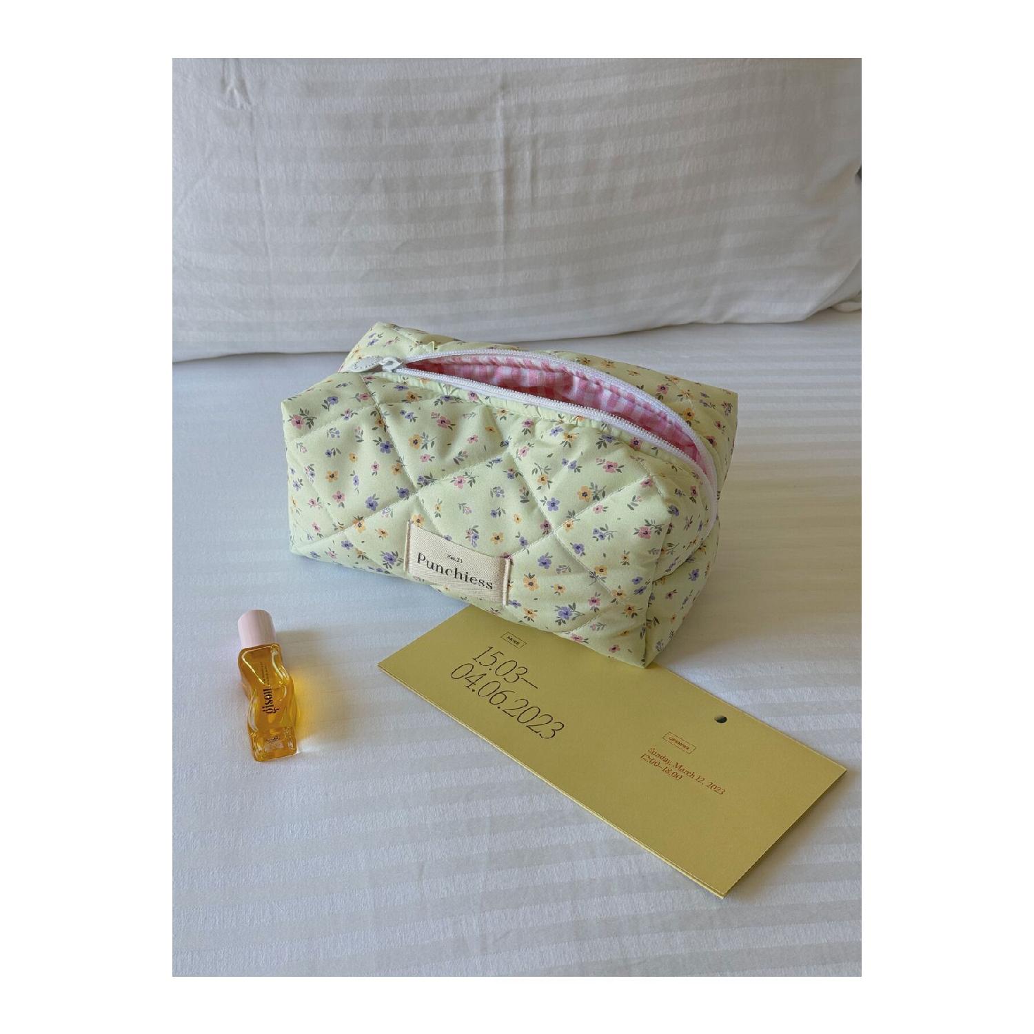 

Yellow Crispy Flower Makeup Bag Small Size жёлтый