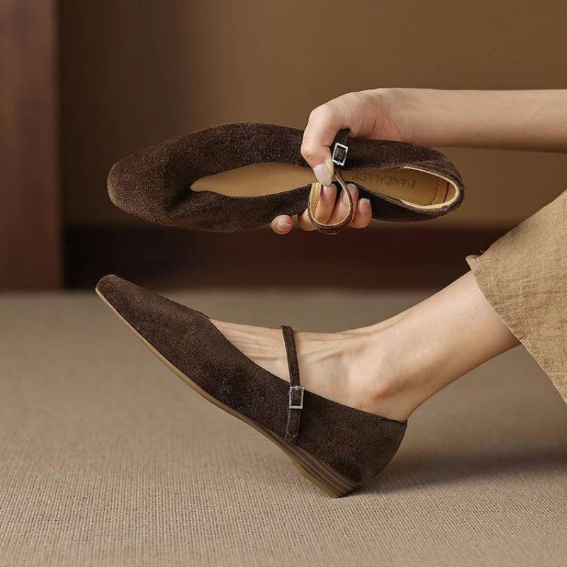 New women's casual single shoes solid color suede low heel cowhide large size women's shoes pointed four seasons wear leather lazy shoes