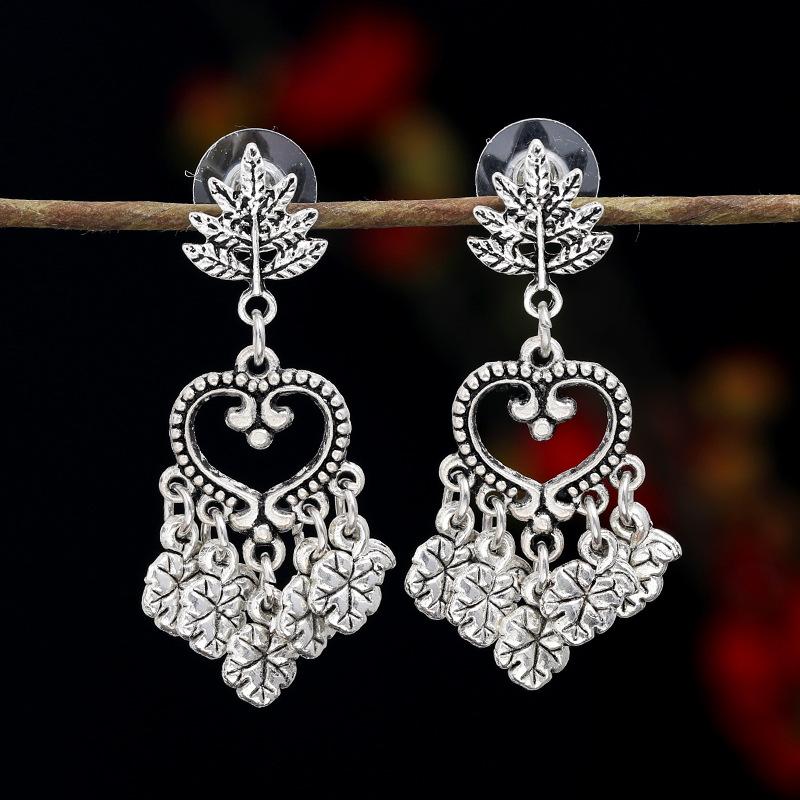 Retro Personalized Tibetan Silver Fringed Stud Earrings Long Temperament Versatile Earrings Exaggerated Metal Vacation Earrings Women