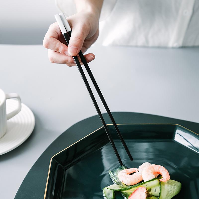 Seturi de Cină din Oțel Inoxidabil Cuțit și Furculiță Lingură Veselă Friptură Bețișoare Set Lingură Negru Simplu Veselă Occidentală