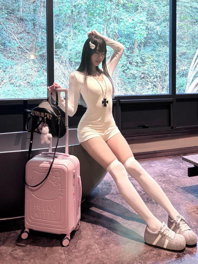 Dámský pikantní americký styl s výstřihem do V, dlouhým rukávem, potiskem, body - Slim fit pro začátek podzimu