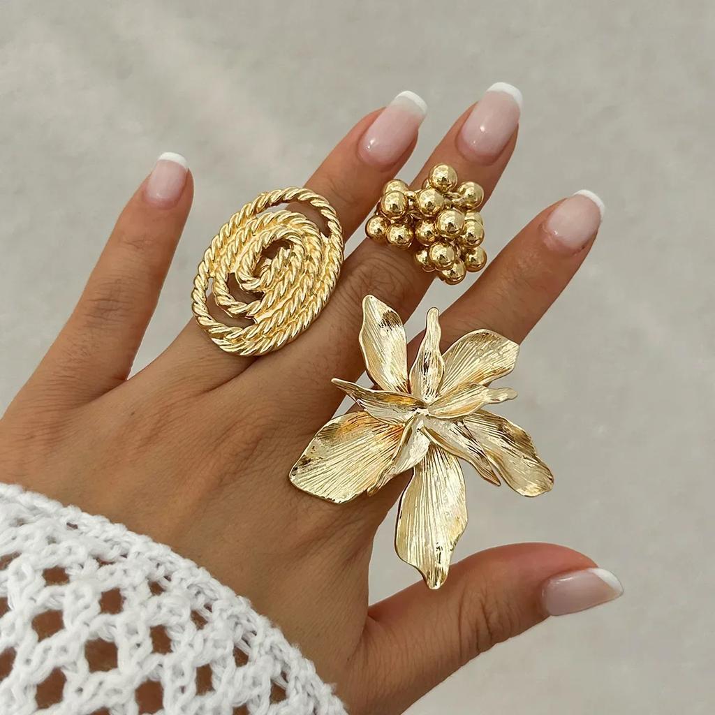 Vintage Geometric Adjustable Finger Ring Unique Exaggerated Large Petal Flower Rings for Women Grunge Jewelry Steampunk Ring