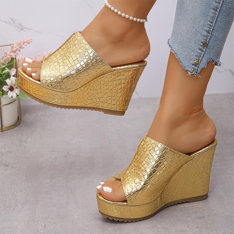 Fashion Plus Size Gold Silver Wedges Sandals Women Fashion Patent Leather Chunky Platform Slippers Summer Thick Sole Non Slip Sandals