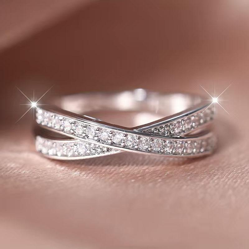 Cross-band diamond ring, shining exquisite, suitable for Independence Day, daily wear, fashionable and versatile
