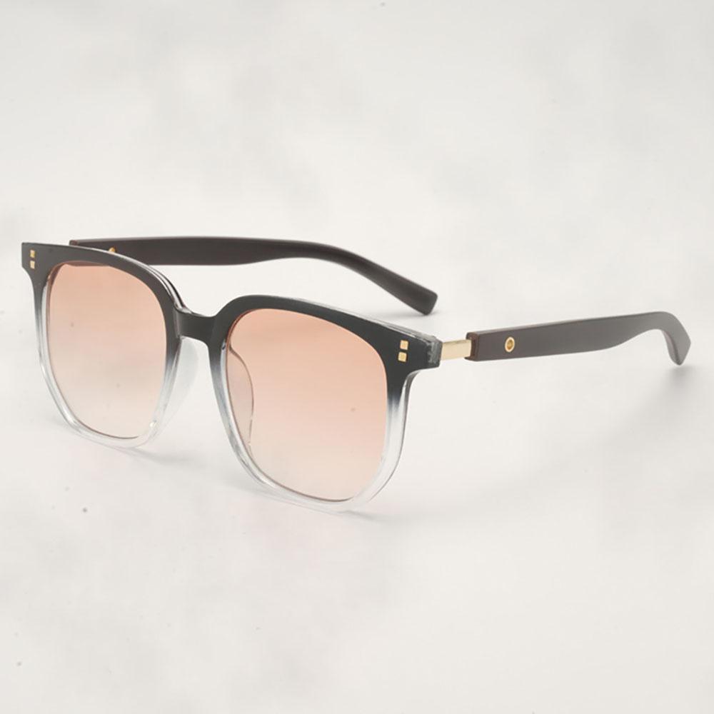 Vintage Wood Texture Sunglasses Temple Arms Square Design For Round Face Trendy Unisex Eyewear For Beach Travel And Parties