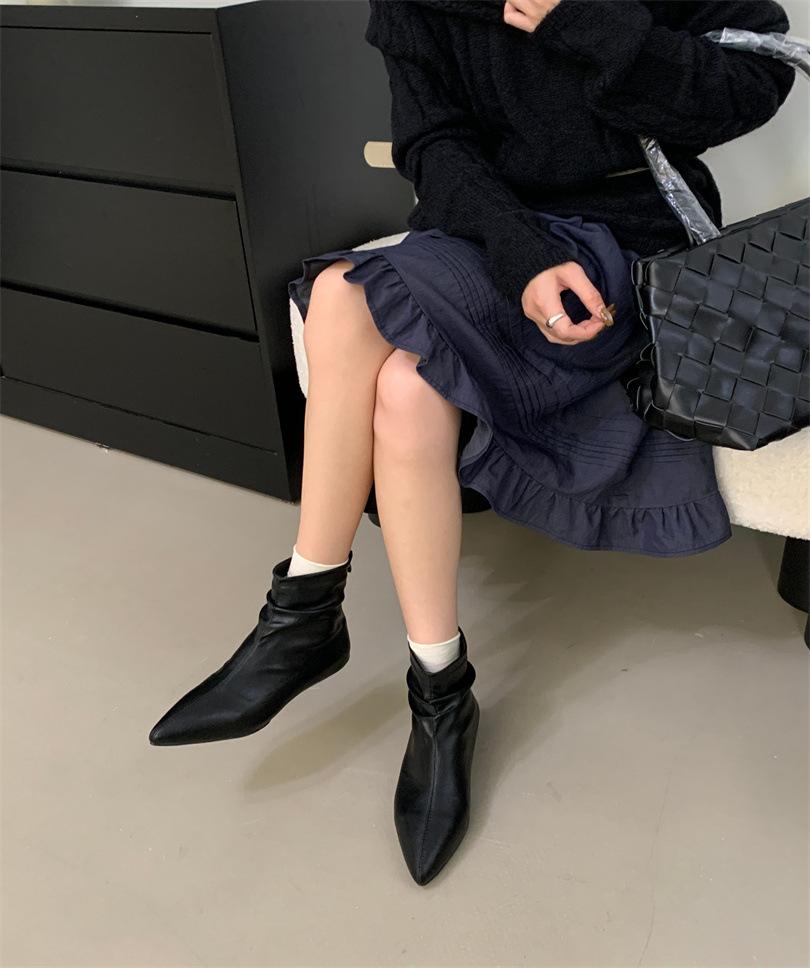 Pointed foreign style small short boots women's shoes autumn and winter 2025 new Korean small ankle boots thin pile Chelsea boots