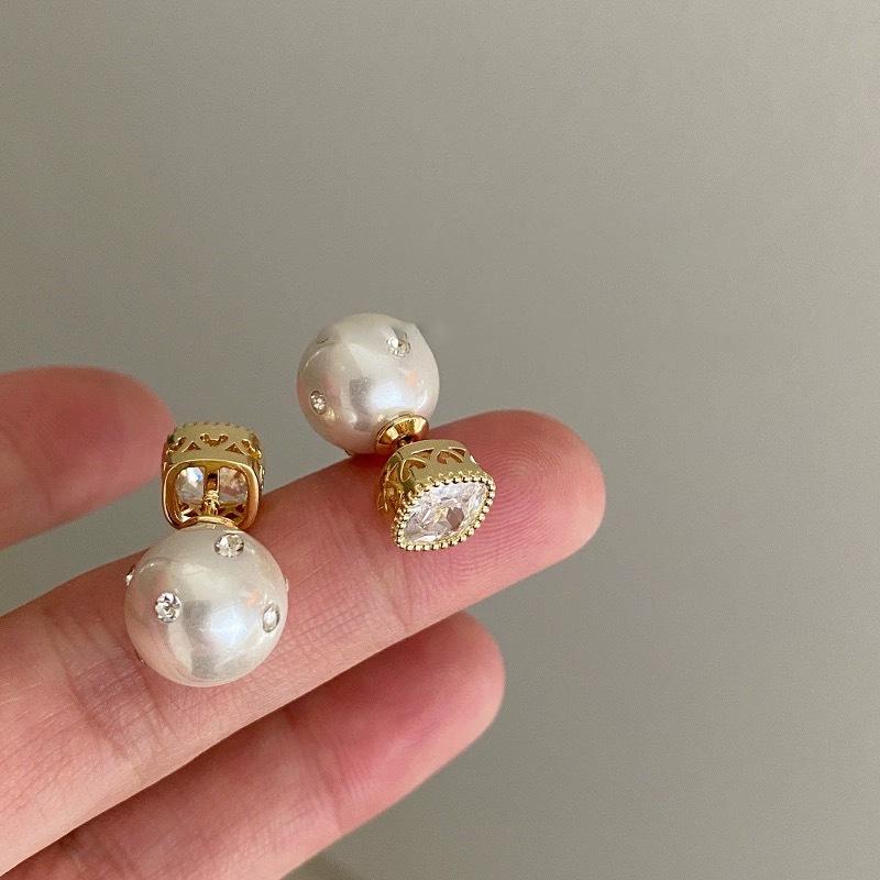 Female Retro Versatile Earrings 1 pair of earrings