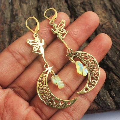 Sterlingsilber vergoldeter äthiopischer Opal-Fee-auf-Mond-Ohrring