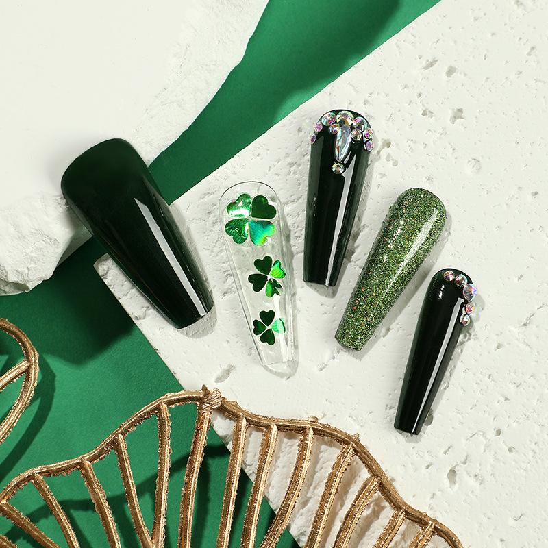 24 pezzi/set Chiodi rapidi St. Adesivo per unghie finte con glitter verdi per il giorno di San Patrizio, unghie finite per manicure impermeabili indossabili