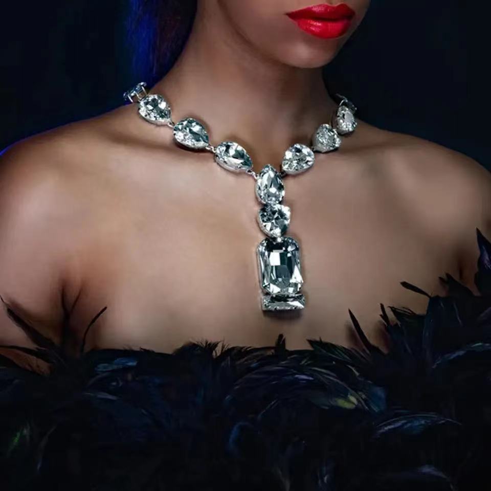 Rhinestone Jewelry Personalized Fashion Square Diamond Pendant Necklace Sexy Street Auction Neck Chain Women'S Jewelry