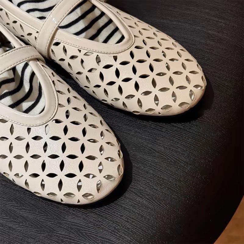 New low-heeled flat-bottomed hollowed-out Mary Jane shoes, fashionable versatile leather sandals, niche one-word single